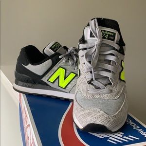 Women’s New Balance 574 size 6